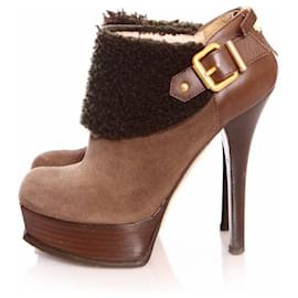 Fendi-Fendi, Brown suede ankle shoots with shearling wool-Brown