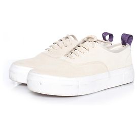 Autre Marque EYTYS, Beigefarbene Wildleder-Sneaker. Andere