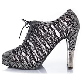 Chanel-Chanel, Tweed lace up ankle boots-Black,White