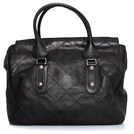 Chanel-Chanel, Black quilted leather handbag-Black