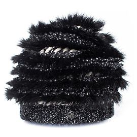 Chanel, Gorro de cachemir con flecos de pelo Negro Gris