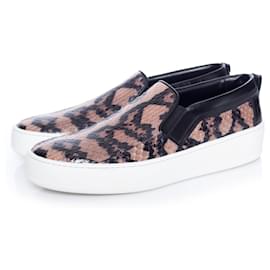 Sergio Rossi, Slip-on-Sneaker aus Pythonleder. Schwarz Andere