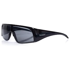 Gucci-gucci, Black futuristic sunglasses.-Black