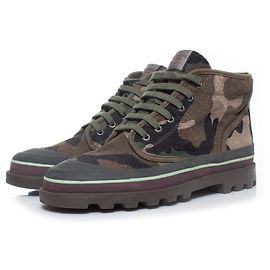 Valentino Garavani, Schnürstiefeletten mit Tarnmuster Grün