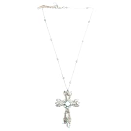 DOLCE & GABBANA, collana con croce in argento e pietre blu. Argento Blu