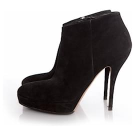Gucci-gucci, pointed black suede ankle boots.-Black