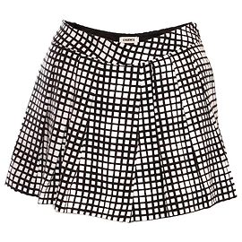 Autre Marque L’ agence, black and white square printed shorts/skirt in size 0/XS. Black White