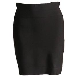HERVE LEGER, Gonna aderente nera. Nero