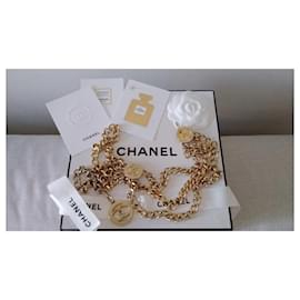 Chanel-Vintage-Doré