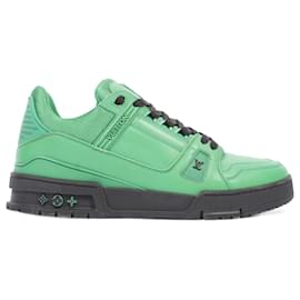 Lv trainer leather low trainers Louis Vuitton Green size 40.5 EU