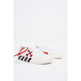 OFF-WHITE: Zapatillas para mujer, Blanco 1  Zapatillas Off-White  OWIA275C99LEA002 en línea en