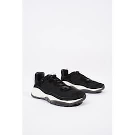 Chanel-Chanel CC Logo Runners Black / White EU 40.5 / UK 7.5-Black