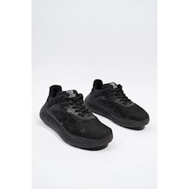 Louis Vuitton Black Vernis Front Sneakers 35 – The Closet