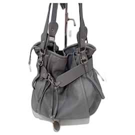 Autre Marque Borsa a secchiello Lamarthe in pelle grigia Grigio