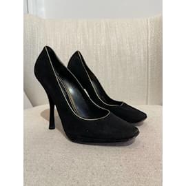 Louis Vuitton-LOUIS VUITTON  Heels T.EU 35.5 Suede-Black