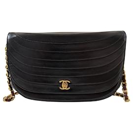 Chanel-Chanel Bolso de hombro con cadena y solapa superior en forma de media luna negro vintage-Negro