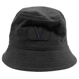 Valentino Garavani-****VALENTINO GARAVANI Logo Embroidered Bucket Hat-Black