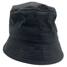 Valentino Garavani-****VALENTINO GARAVANI Logo Embroidered Bucket Hat-Black