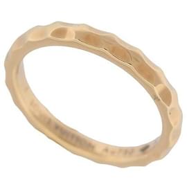 Louis Vuitton LV Volt Upside Down Ring, Yellow and White Gold and Diamonds Gold. Size 51