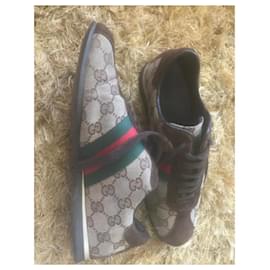 Gucci-Sneakers-Brown