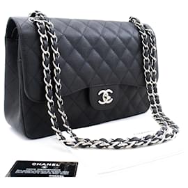 Chanel-Chanel 11" Grand sac porté épaule à rabat et chaîne doublé en cuir de veau grainé-Noir
