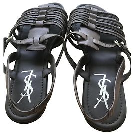 Yves Saint Laurent Tribute Leather Spartan Sandals Dark Brown Dark brown