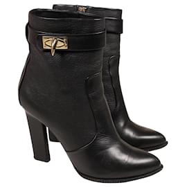 Autre Marque-Amazing Givenchy Shark Lock Ankle Boots-Black