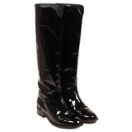 Increíbles botas Chanel de charol Negro