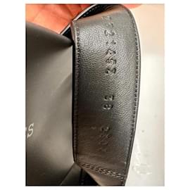 Hermès-Hermes Chypre-Sandalen mit schwarzen Nieten-Schwarz