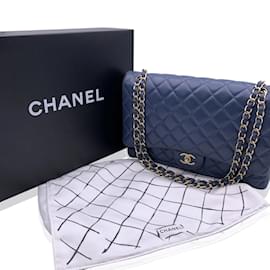 Chanel-Maxi classique intemporel en cuir matelassé bleu 2.55 Sac à rabat unique-Bleu