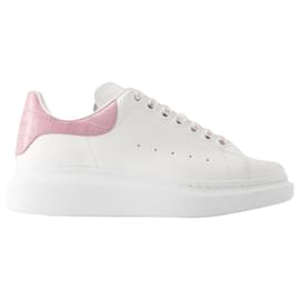 Alexander Mcqueen-Oversized Sneakers - Alexander Mcqueen - White/Pink  - Leather-White