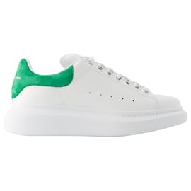 Alexander Mcqueen-Übergroße Sneakers – Alexander Mcqueen – Leder – Weiß/Grün-Weiß