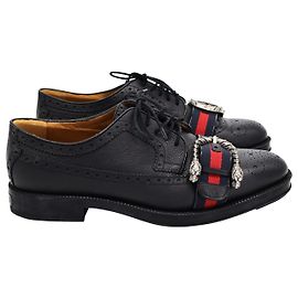 Gucci Dionysus Buckle Web Accent Brogues em couro de bezerro preto Couro Preto