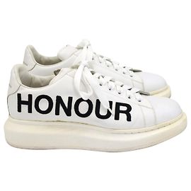 Alexander McQueen Tênis Honor & Truth em couro de bezerro branco Couro Branco