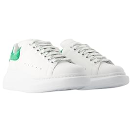 Alexander Mcqueen-Oversized Sneakers - Alexander Mcqueen - Leather - White/green-White
