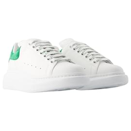 Alexander Mcqueen-Oversized Sneakers - Alexander Mcqueen - Leather - White/green-White