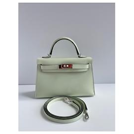 Hermès-Mini Kelly avec détails argentés jamais portée-Vert
