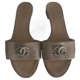 Chanel Mulas Taupe