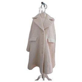 Ganni Oversize Cream