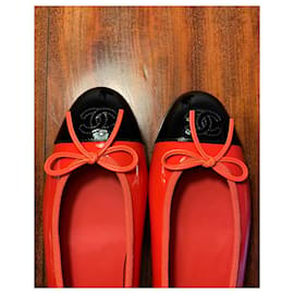 Chanel-BALLERINAS T40 CHANEL RED PATENT LEATHER BLACK TOE-Black,Red