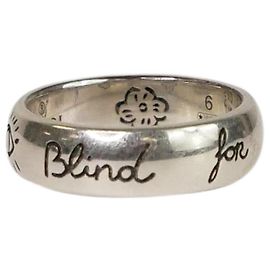 Gucci Silver Blind for Love ring Silvery