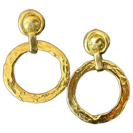 Orecchini dorati Yves Saint Laurent D'oro