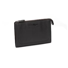 Salvatore Ferragamo-Salvatore Ferragamo Leder Clutch Leder Clutch in gutem Zustand-Schwarz