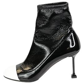Miu Miu Botas de charol negro - talla UE 38 Negro