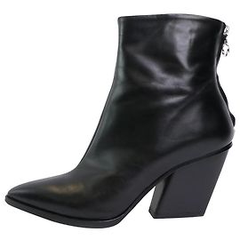 Aeyde Black leather pointed-toe ankle boots - size EU 39 Other