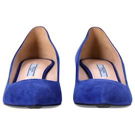 Prada-Zapatos de tacón de gatito con punta en punta de Prada en ante azul-Azul