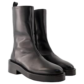Courreges-Zipped Ankle Boots - Courreges - Leather - Black-Black