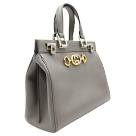 Gucci-Kleine Gucci Zumi Top-Grifftasche aus grauem Leder-Grau