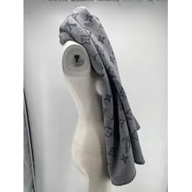 LOUIS VUITTON Scarves T. cashmere Grey ref.877542 - Joli Closet