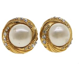 Chanel-CHANEL Earring Gold Tone CC Auth ar9890b-Other